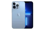 نمایشگر : ۶.۷ اینچ Super Retina XDR OLED با ProMotion ۱۲۰ هرتز تراشه : A15 Bionic با پردازنده ۶ هسته‌ای و ۵ نانومتر حافظه رم : ۶ گیگابایت LPDDR4X حافظه داخلی : ۱۲۸، ۲۵۶، ۵۱۲ یا ۱۰۲۴ گیگابایت NVMe دوربین اصلی : ۱۲ مگاپیکسل سه‌گانه (واید f/1.5 + اولتراواید + تله‌فوتو ۳ برابر) لرزشگیر : اپتیکال از نوع سنسور شیفت (Sensor-shift) فیلمبرداری : ۴K با ۶۰ فریم بر ثانیه و حالت سینمایی با فوکوس پس از ضبط باتری : ۴۳۵۲ میلی‌آمپر ساعت شارژ سیمی : ۲۰ وات (۵۰ درصد در ۳۰ دقیقه) شارژ بی‌سیم : MagSafe ۱۵ وات و Qi ۷.۵ وات مقاومت : IP68 (تا عمق ۶ متری آب به مدت ۳۰ دقیقه) وزن : ۲۴۰ گرم